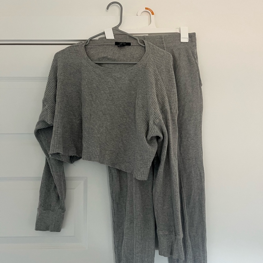 Gray Ribbed Lounge Set